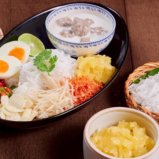 ขนมจีนซาวน้ำ ขนมจีนซาวน้ำ